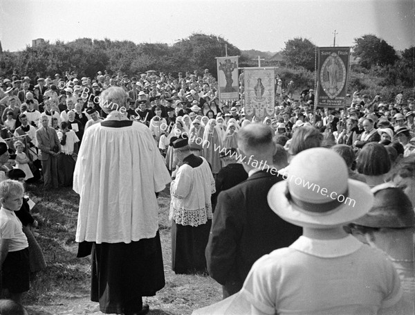 FR M D'ARCY S.J. PREACHING TO PILGRIMS